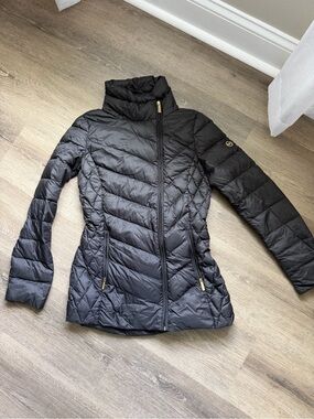 Michael Kors lightweight packable jacket
